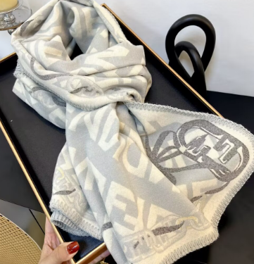 F**di Scarf