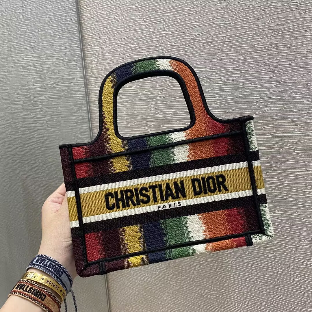 D10r Tote Bag