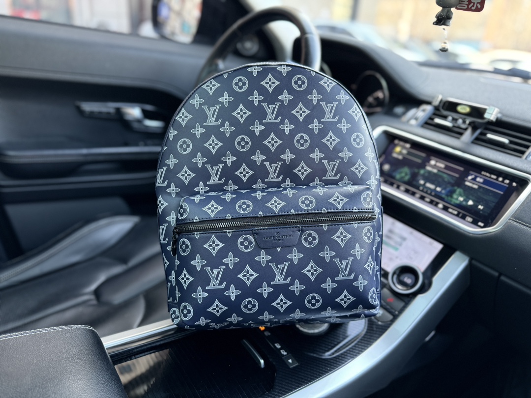 L0vis Vvtt0n  Discovery Backpack