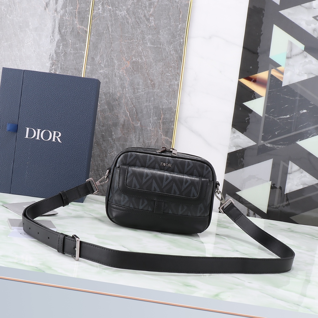 D10r Hit The Road Shoulder Bag