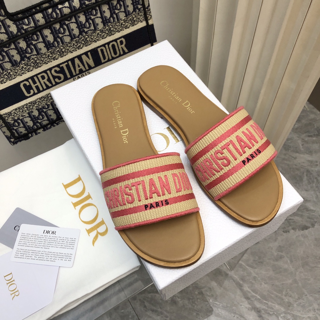 D10r slipper