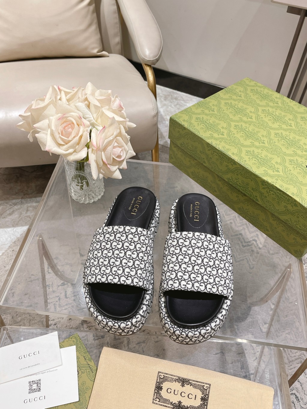 Gvc*1 Slide Sandal