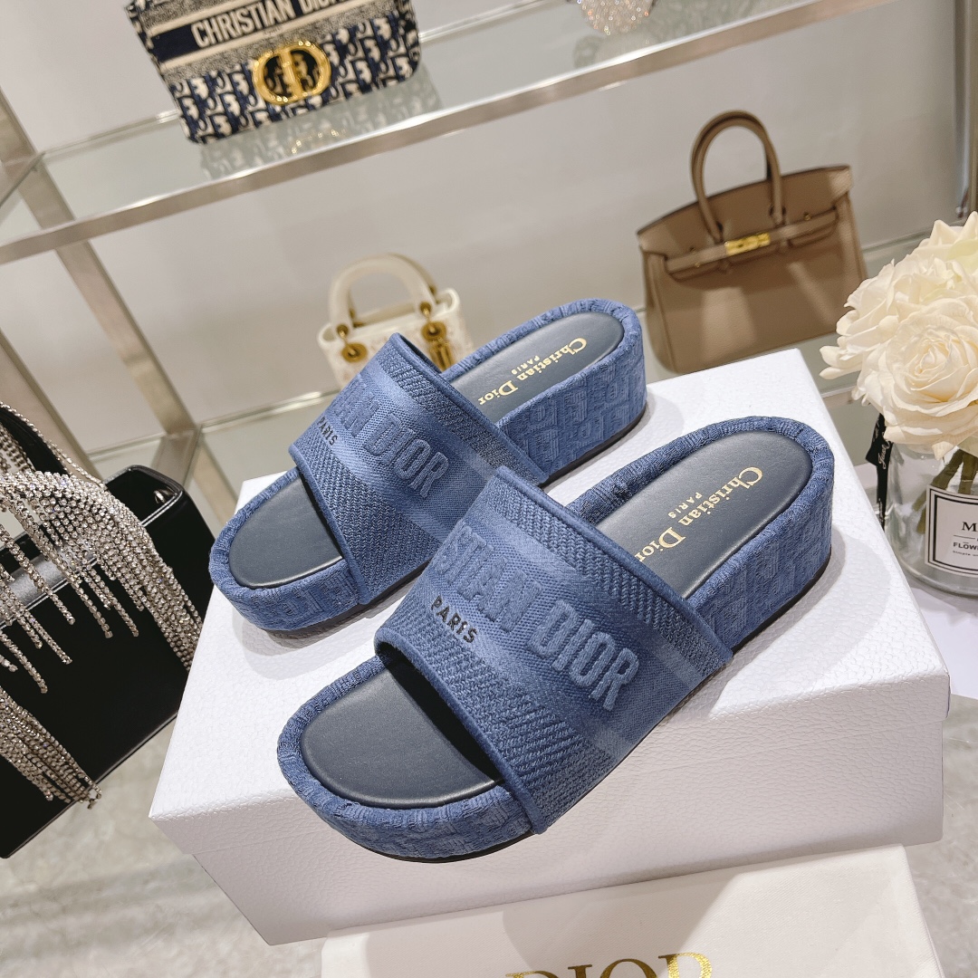Chr1st1an D10r Oblique D-Way Platform Sandal 37